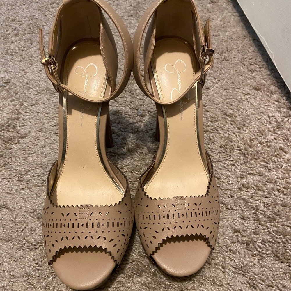 Jessica Simpson Platform Heels 😍